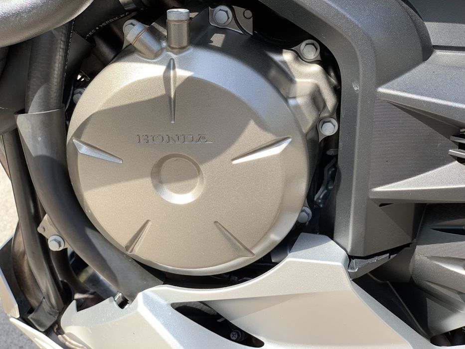 Продам Honda VFR 1200X DCT