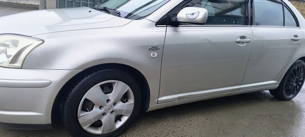 Продам або обміняю Toyota Avensis T25