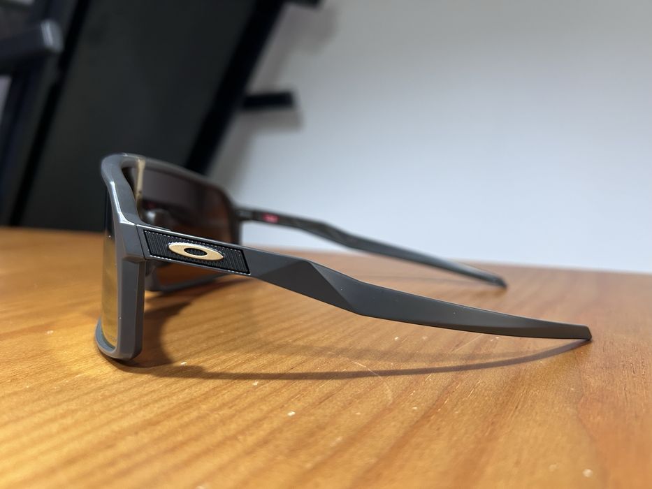 Oakley Sutro 24K