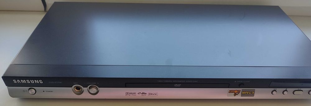 Медіа-, караоке-, dvd-плеєр Samsung DVD-P370K, вживаний