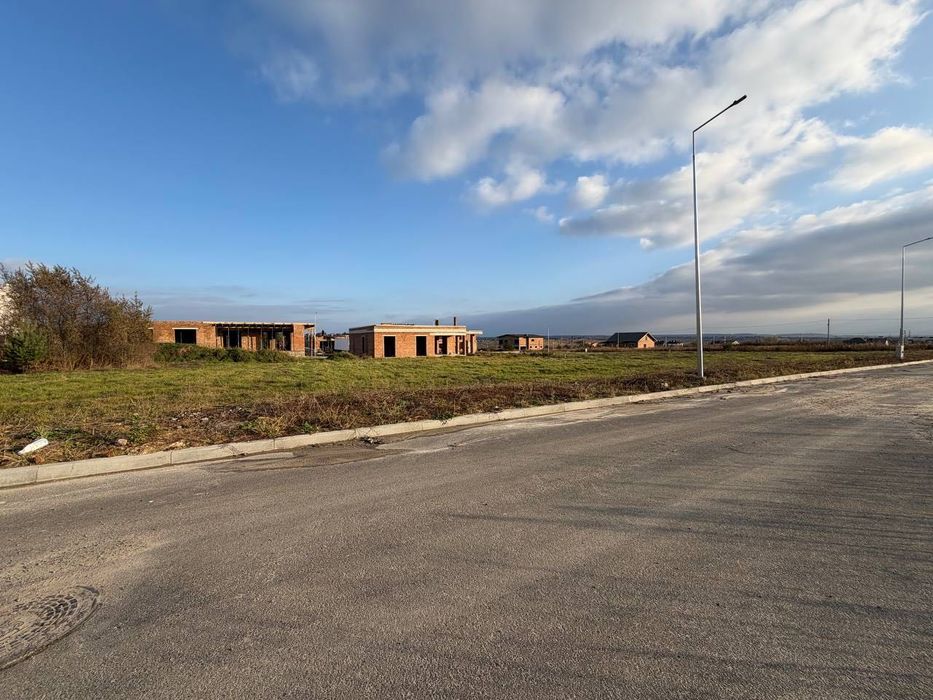 Продаж земельної ділянки "На Щасливому"