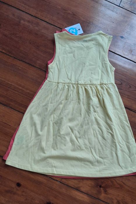 2 vestidos MO 5 anos
