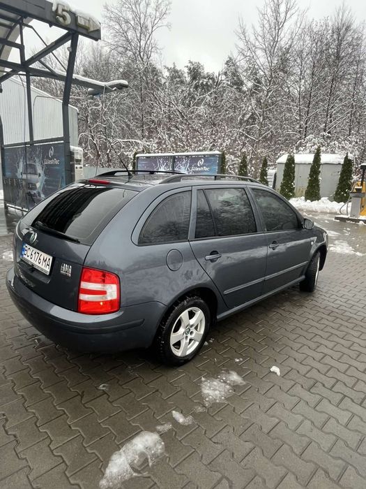 Шкода фабія 1,4 бензин