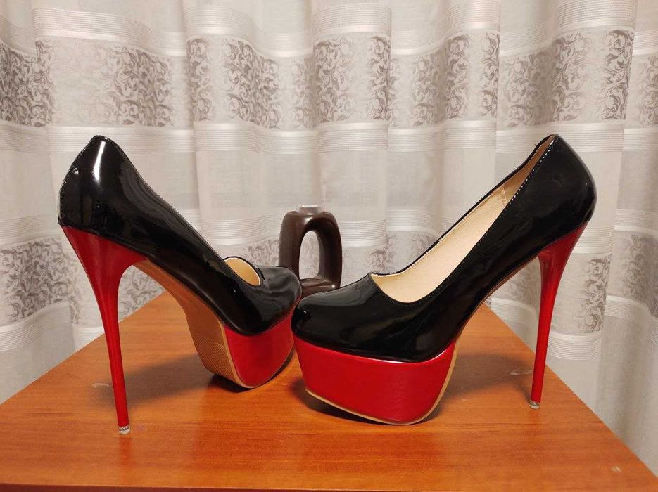 Стрипы Туфли Шпилька 16.5см Лаковые Лабутени туфлі лак кожа Яркие 4344