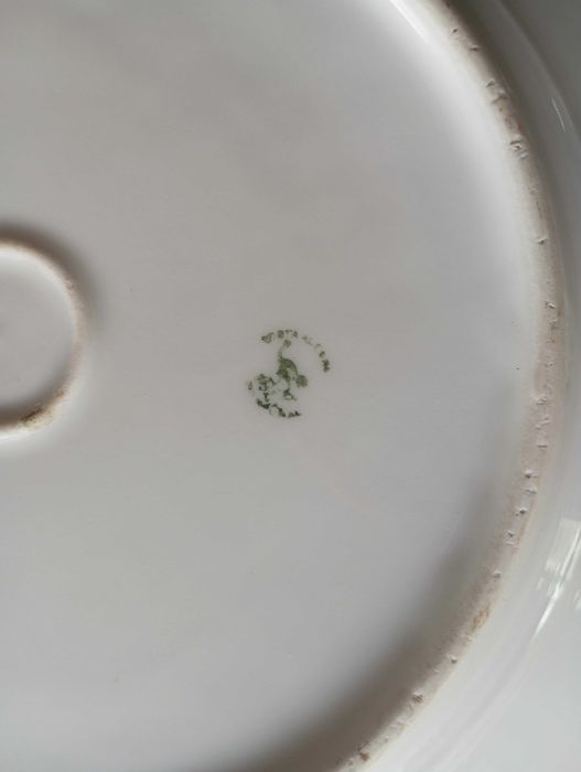 Antigo prato de torradas em porcelana Vista Alegre 1881 a 1921