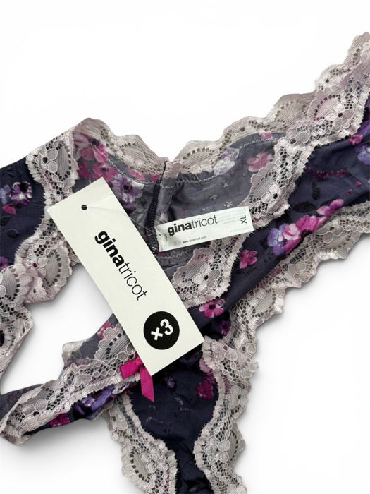 Majtki stringi w kwiatki, ginatricot, XL