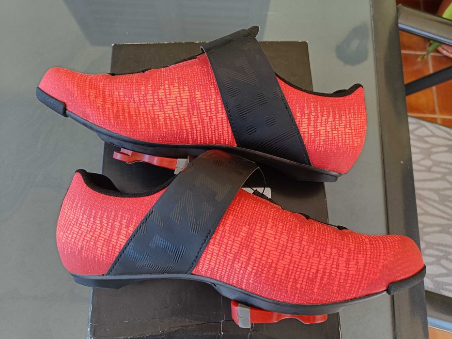 Sapatos de ciclismo de estrada Fizik Vento Infinito Carbon 2