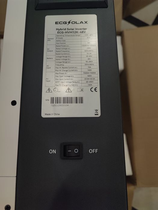 Гібридний інвертор 12kw Ecgsolax 48v WiFi 2 MPPT