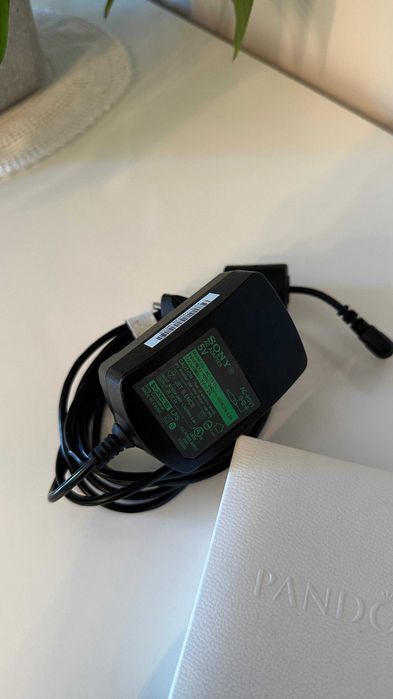 Sony PSP 1000 Desbloqueada + Carregador + Cartão Memória