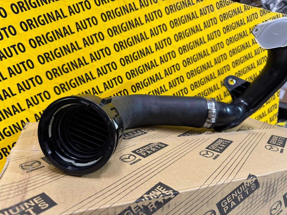 Патрубок інтеркулера правий Mazda CX-9 CX-5 Новий Оригінал