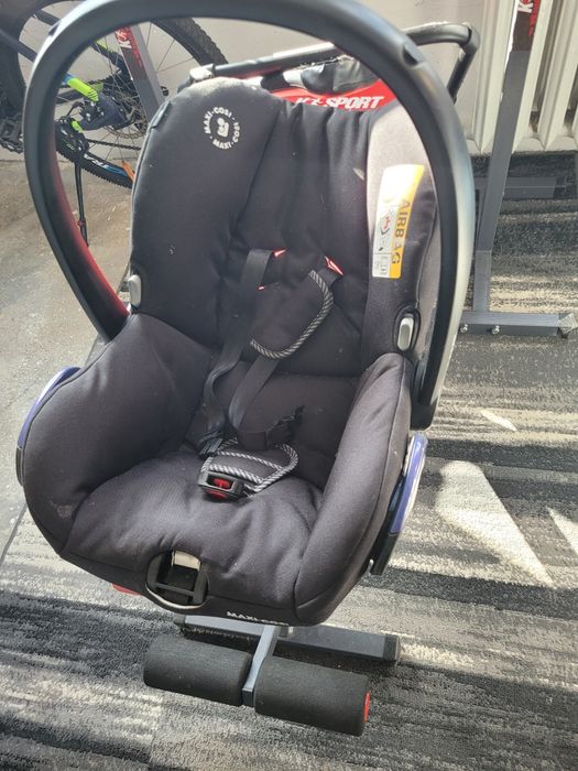 Nosidełko maxi cosi czarne stan bardzo dobry