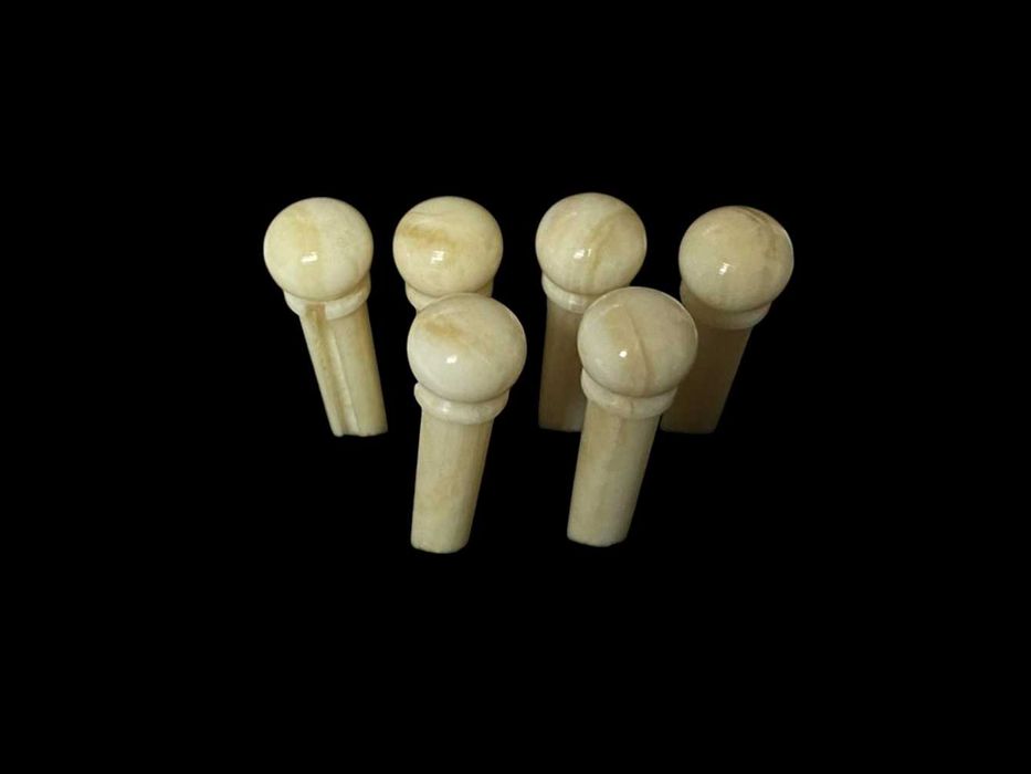 Pins em osso de camelo Guitarra Folk Premium