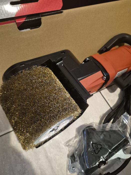 Satyniarka szczotkowa