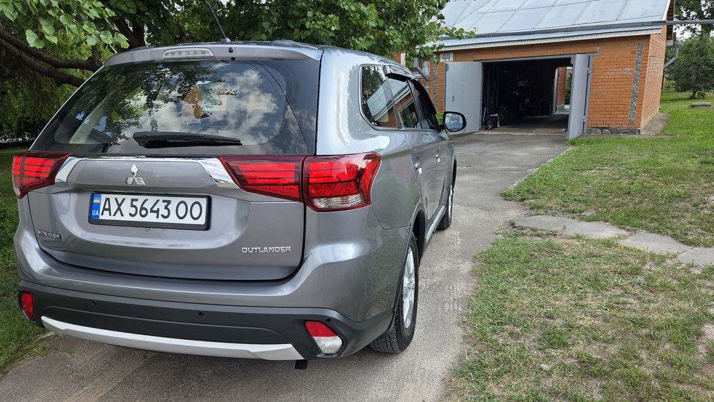 Mitsubishi Outlander