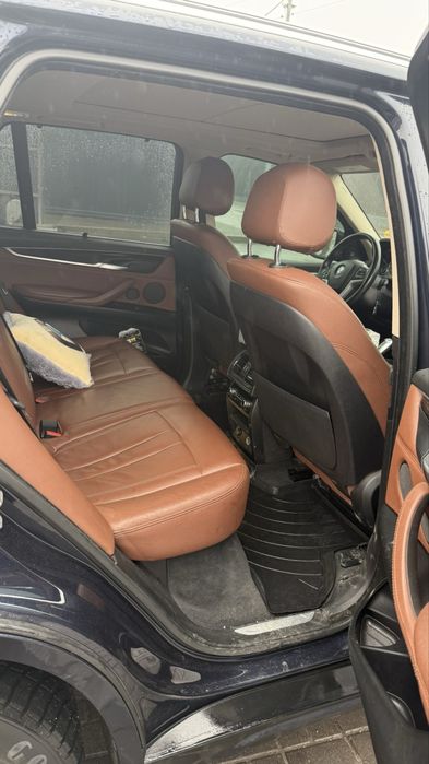 Продам срочно х5 2015 г 100 т пробег обмен