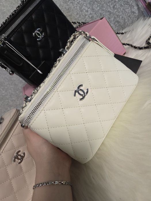 Неймовірні  Chanel в 3 кольорах зі срібною фурнітурою