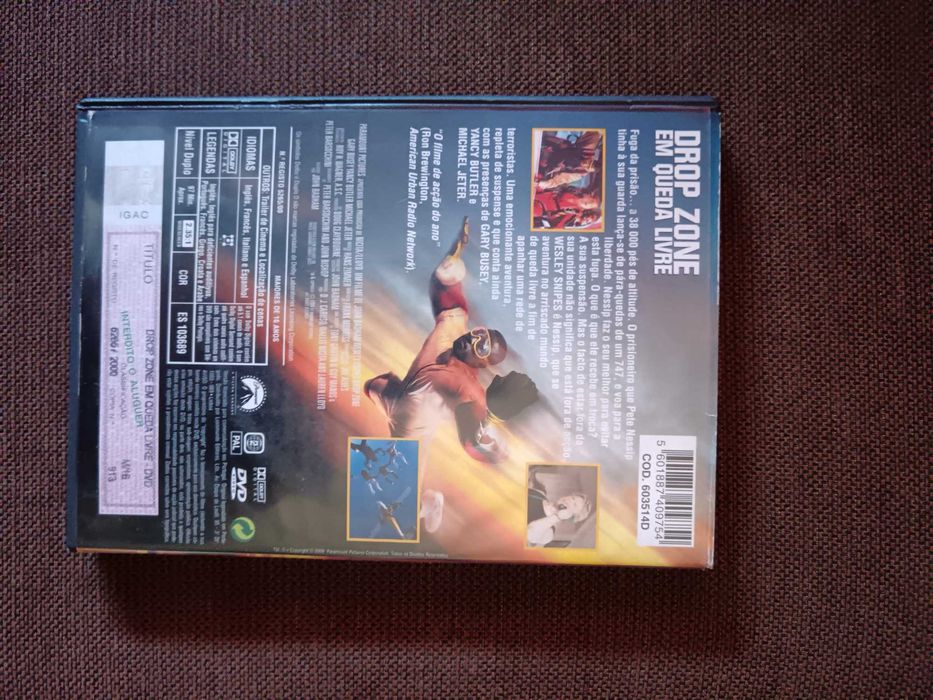 filme dvd original - drop zone -  em queda livre