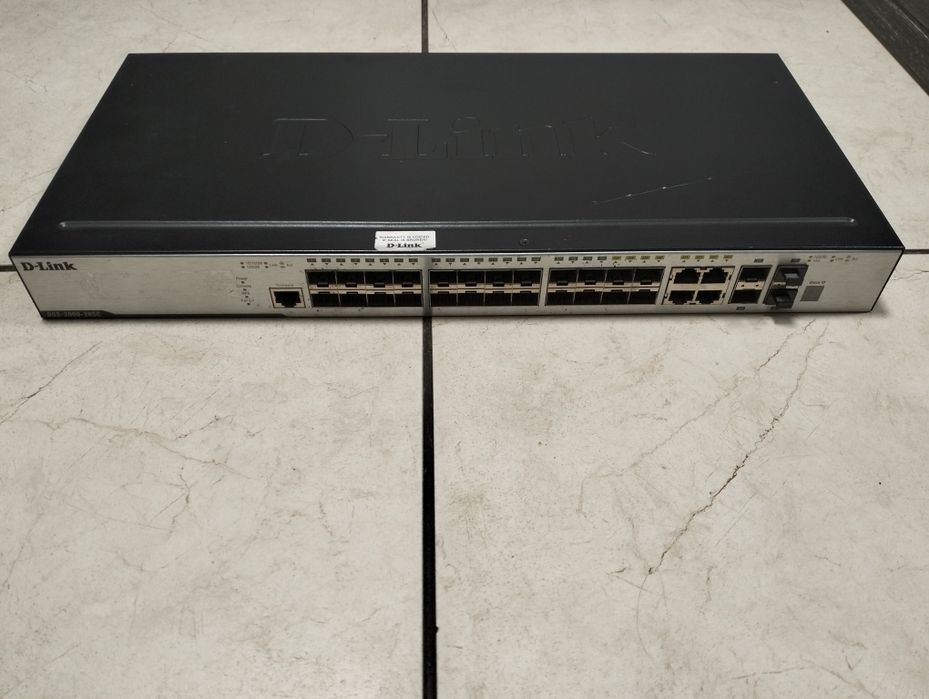 Продам Dlink Dgs3000-28SC