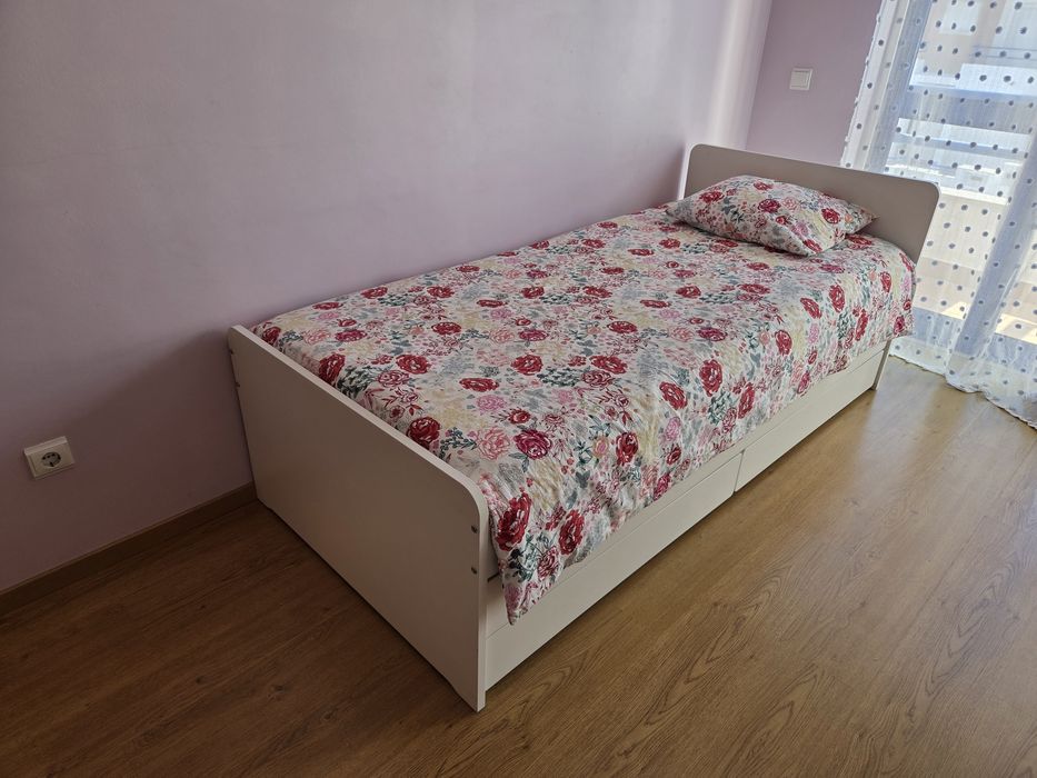 Estrutura cama c/cama branca + gavetas de arrumação + 2 colchões