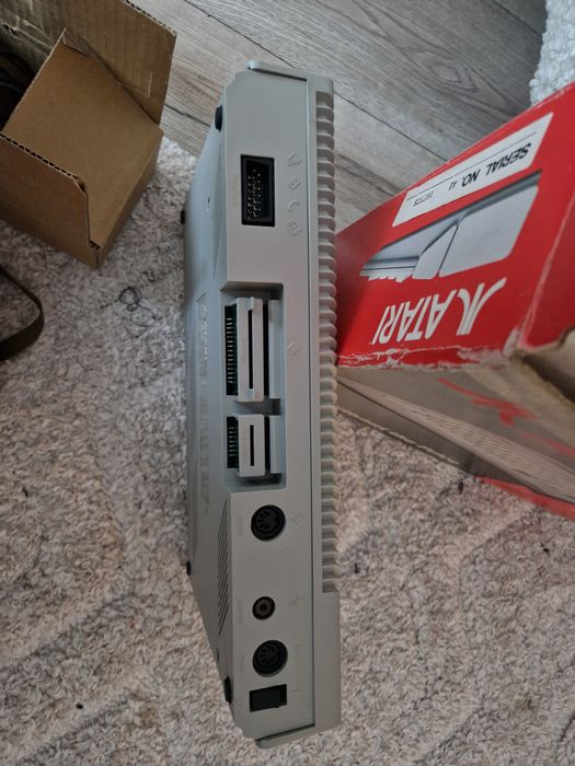 Atari 65xe w boxie