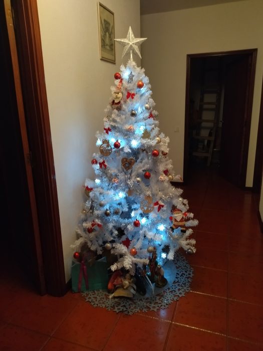 Árvore de Natal 180 cm branca