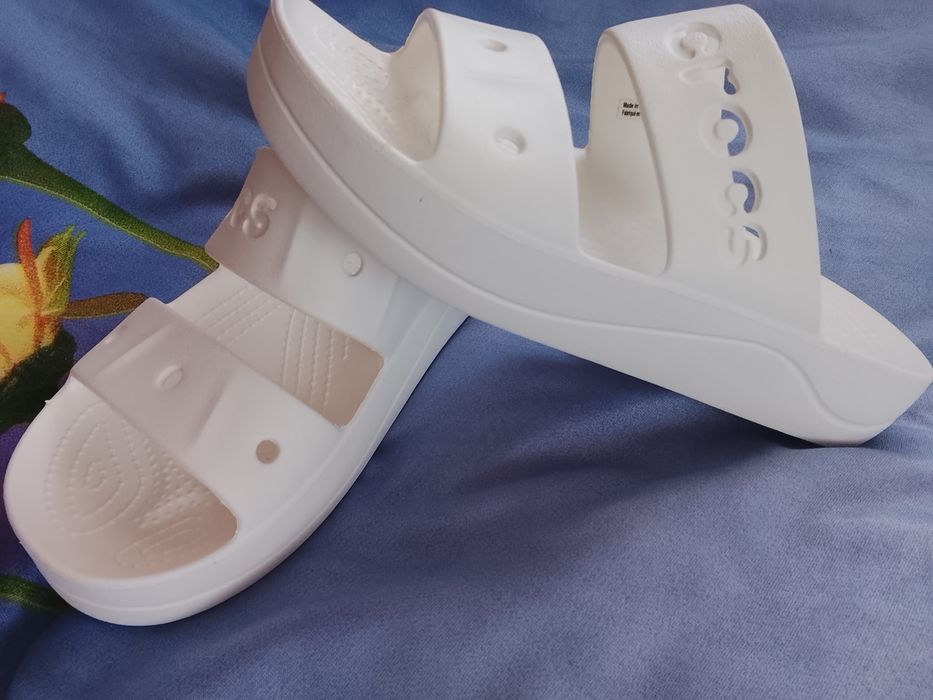 Crocsy Inconic Comfort r 37,5 W7 nowe bez metki