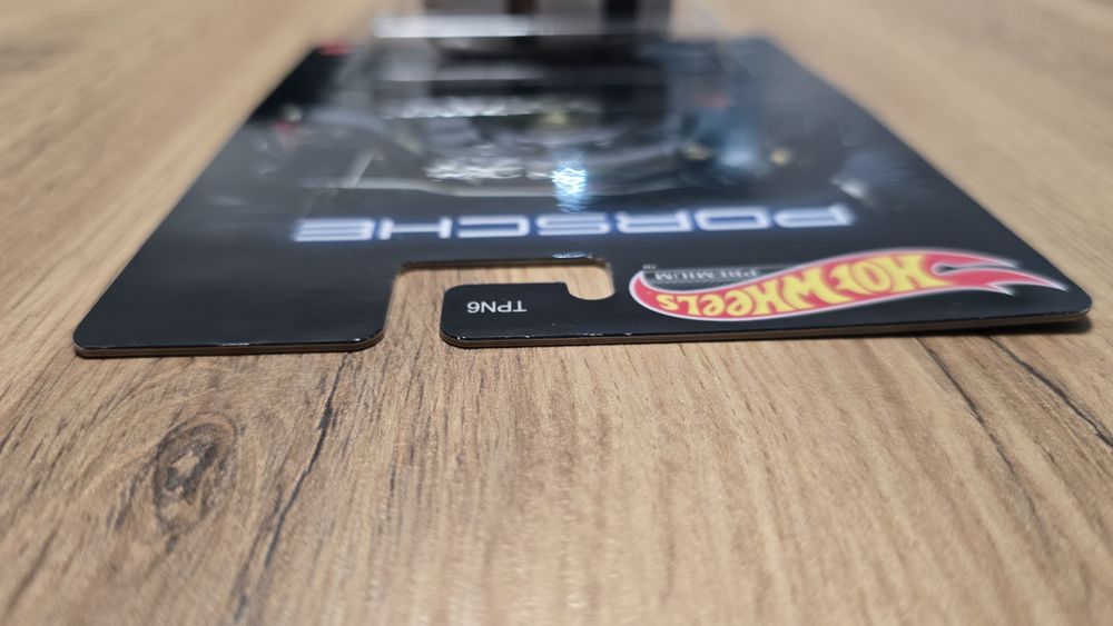 Hot Wheels Premium Porsche 911 Carrera RS 2.7