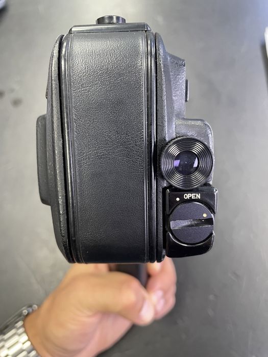 Câmara de filmar vintage Argus Cosina 735