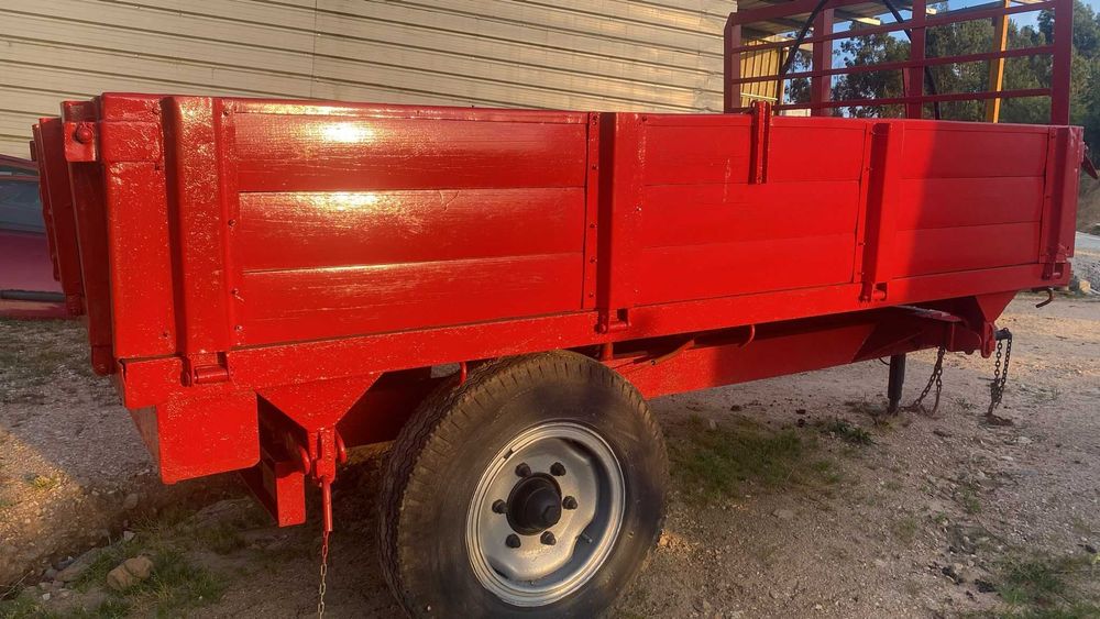 Reboque Herculano 4000 Tribasculante 3600kg