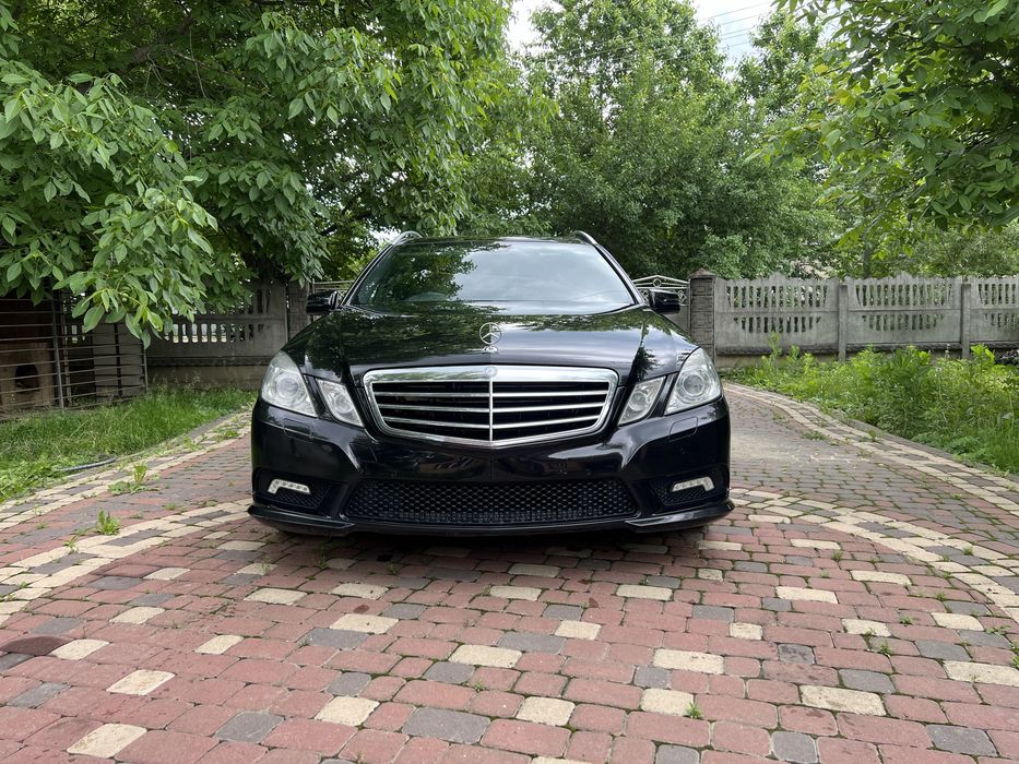 Продам Mercedes Benz E212 AMG праве кермо.