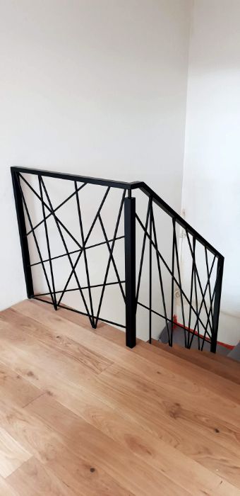 Balustrady wewnętrzne/ zewnętrzne/ nowoczesne/ balkony/ ogrodzenia