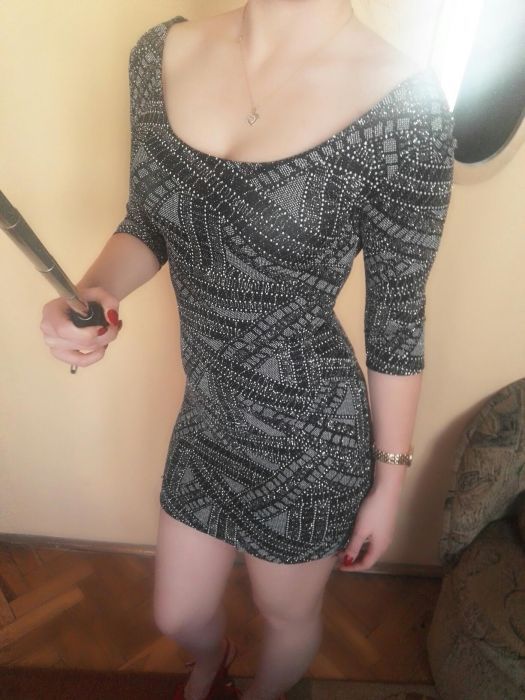 Mala czarna we wzory S 36