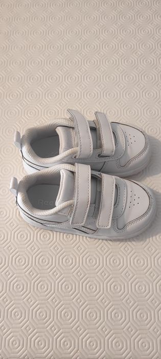 Sapatilhas Rebook para menina