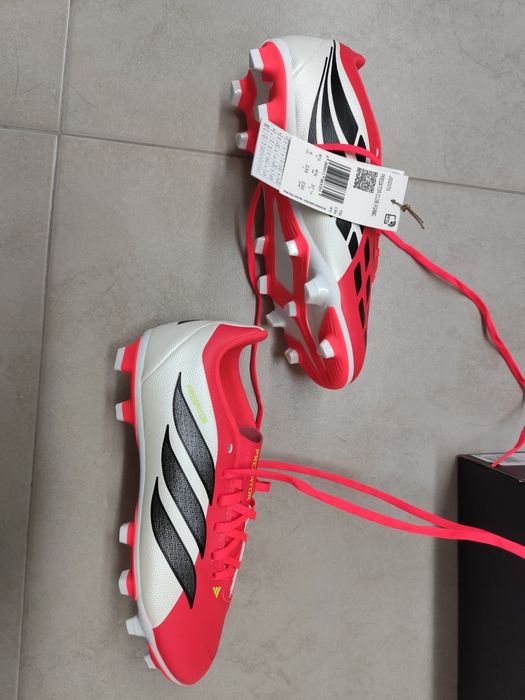Chuteiras futebol  Adidas Predator 37 1/3 novas