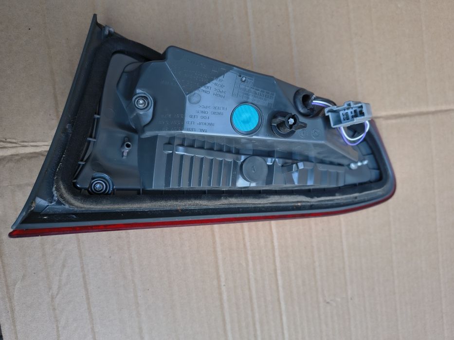 Ford Focus MK4 Kombi Lampa w klapę Lewa  Tył LED