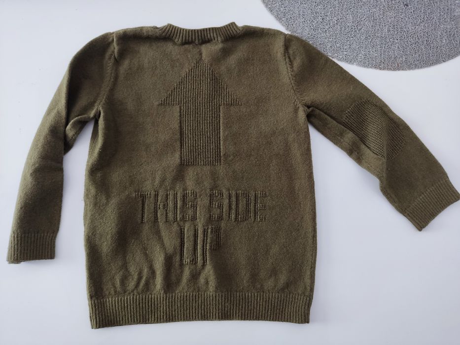 Sweter khaki Benetton 86