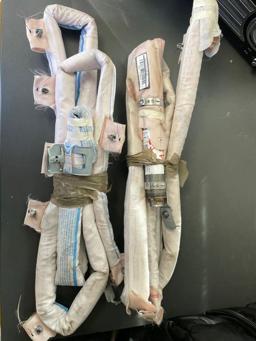 Skoda Superb III SEDAN  kurtyna powietrzna prawa lewa 3V5880742D 3V5880741D