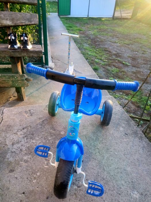 Дитячий велосипед