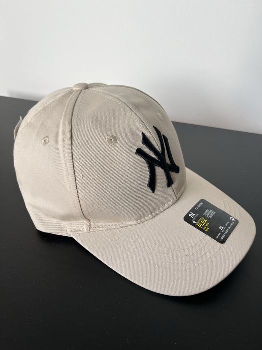 Boné New Era Bege