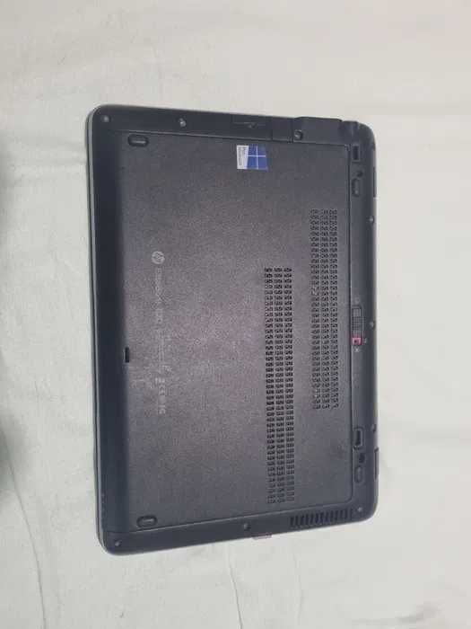 HP Elitebook 820 G2 - i5 / SSD / 8 GB