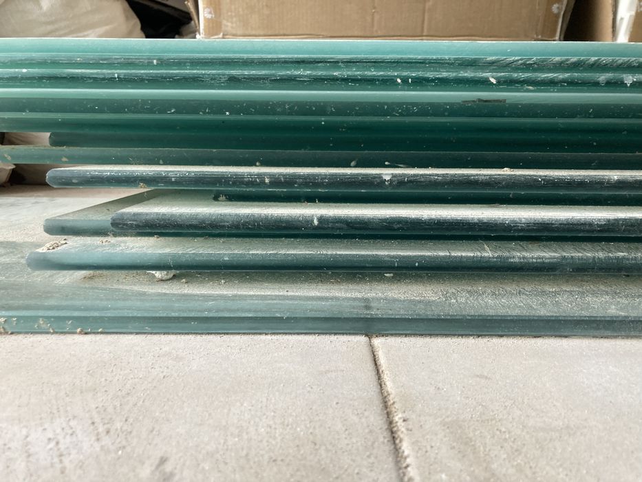 OFEREÇO Chapas de vidro grandes GRÁTIS