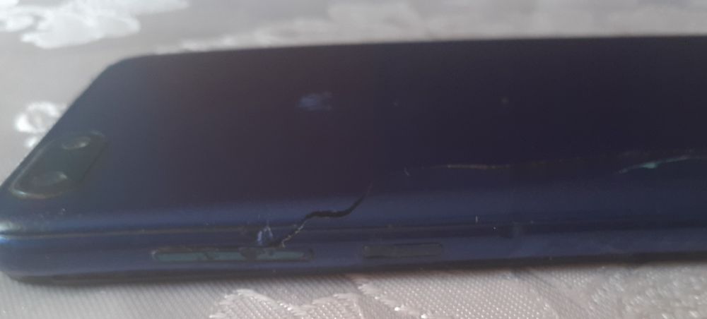 Huawei Y6 2018 на запчастини або відновлення