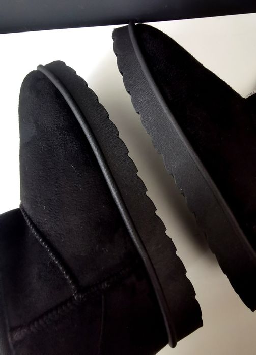 Новые угги 39 + носки