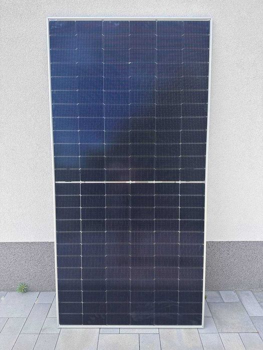 Монокристалічна сонячна панель DAH Solar DHN-78X16/DG-635W (DHN-635)