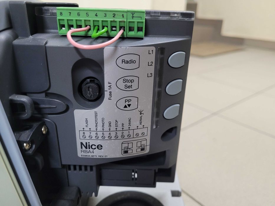 napęd do bramy przesuwnej