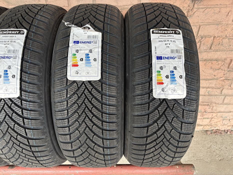 Комплект зимових НОВИХ шин !!!25рік!!! 205/55R19 Semperit Speed-Grip 5