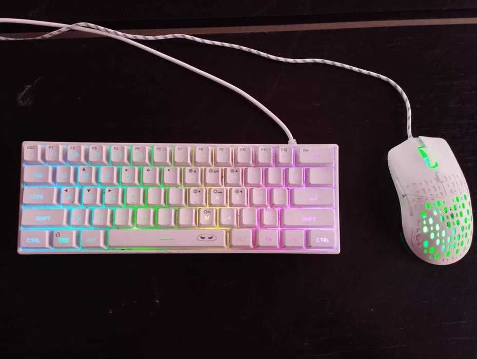 Rato e Teclado Gaming RGB