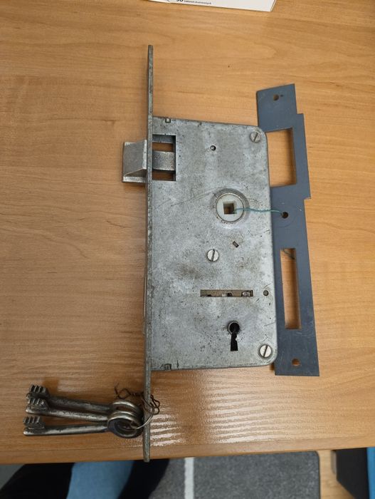 Stary zamek do drzwi CCCP