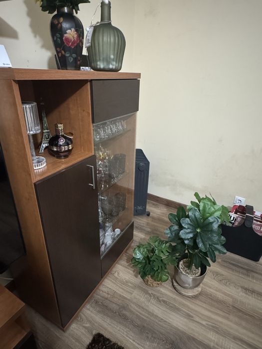 Conjunto de 3 móveis e 1 prateleira