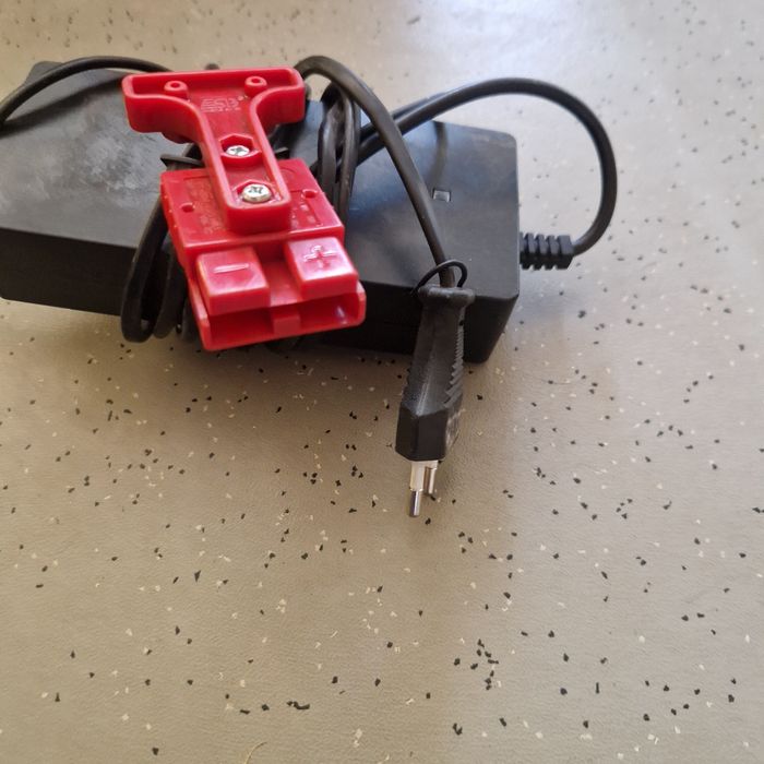 Ładowarka do paleciaka elektrycznego